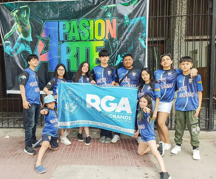 Raíces Andinas se quedó con el torneo internacional de danzas “Apasionarte” (1)
