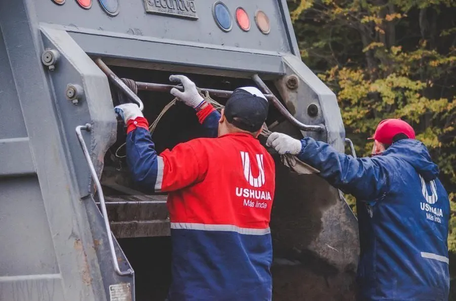 photo_5154823515801759148_y