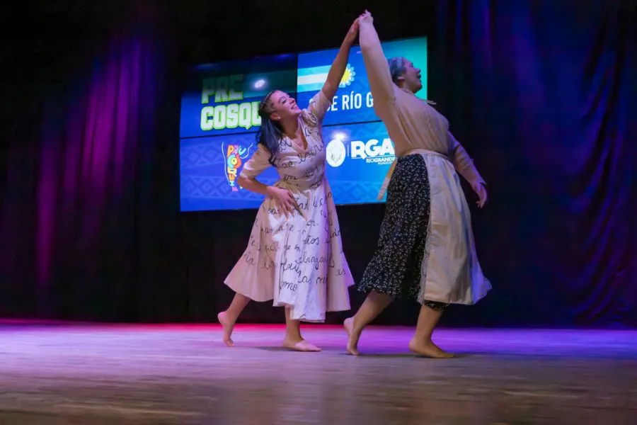 photo_4920270292299484054_y