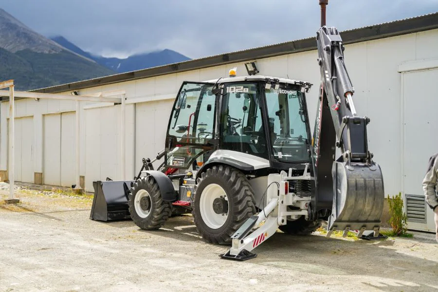 photo_5015179234065976189_y