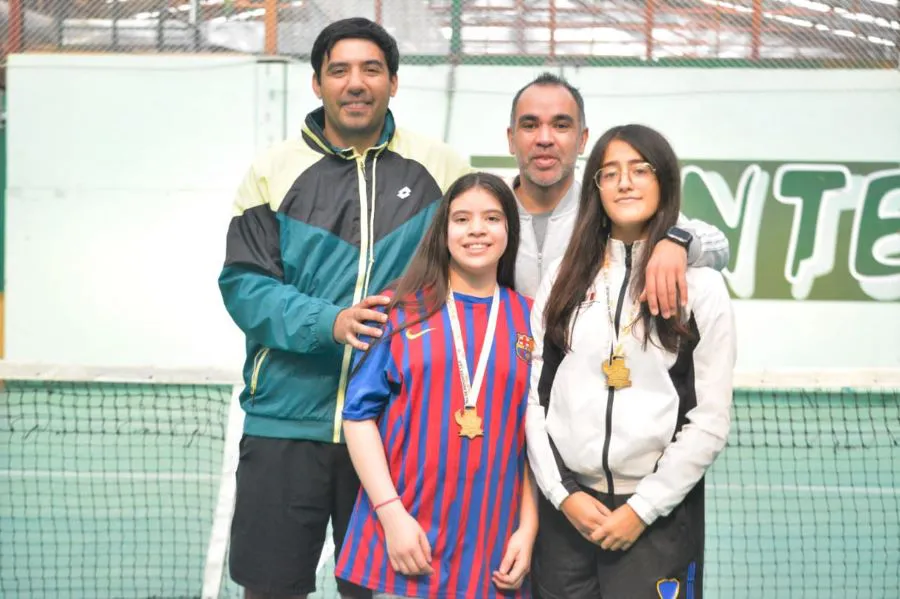 photo_5125644817957760670_y