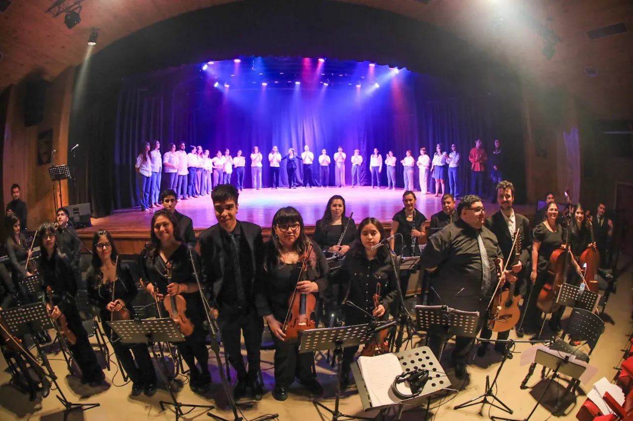 La Casa de la Cultura vibró durante dos noches del repertorio de Fito Páez  1
