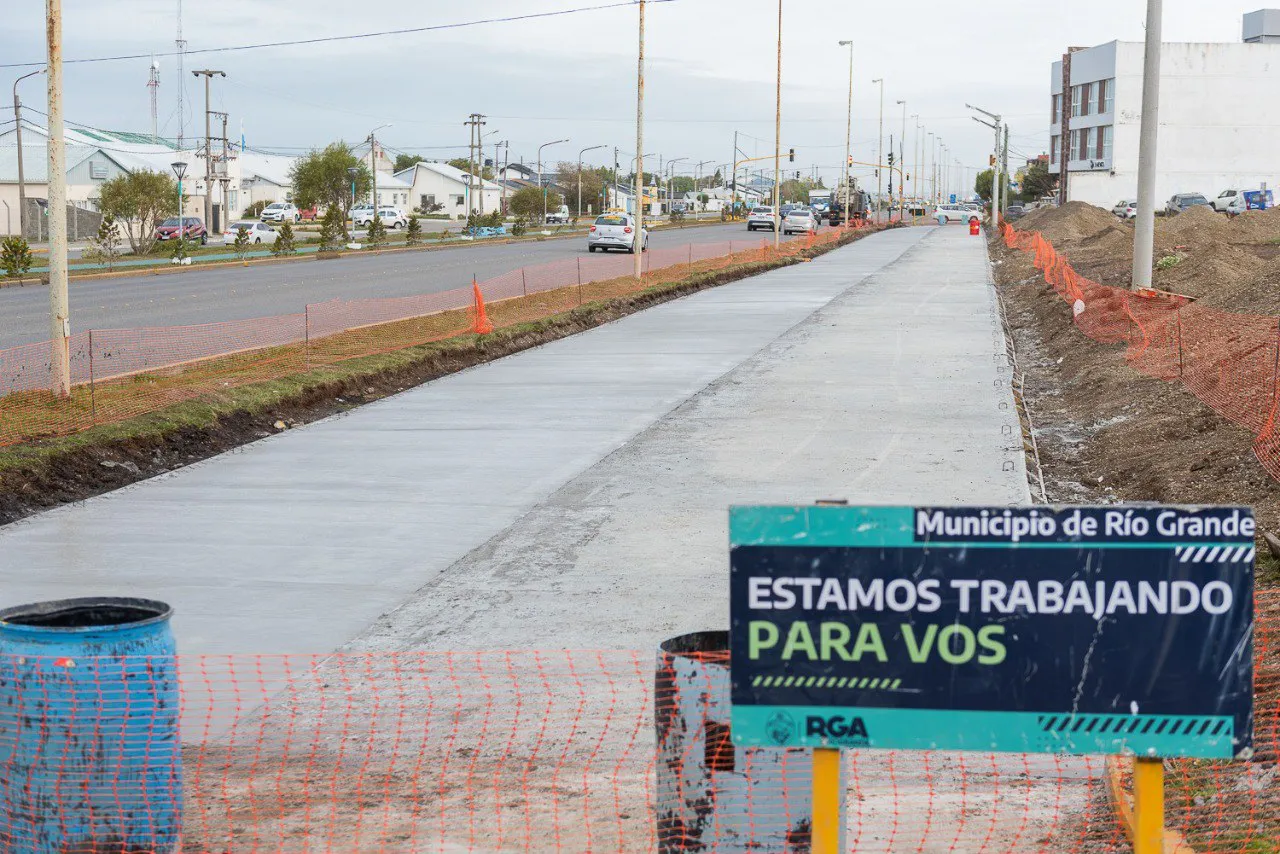 Se completó el trabajo de pavimentación sobre calle 20 de Junio en el B° Mutual