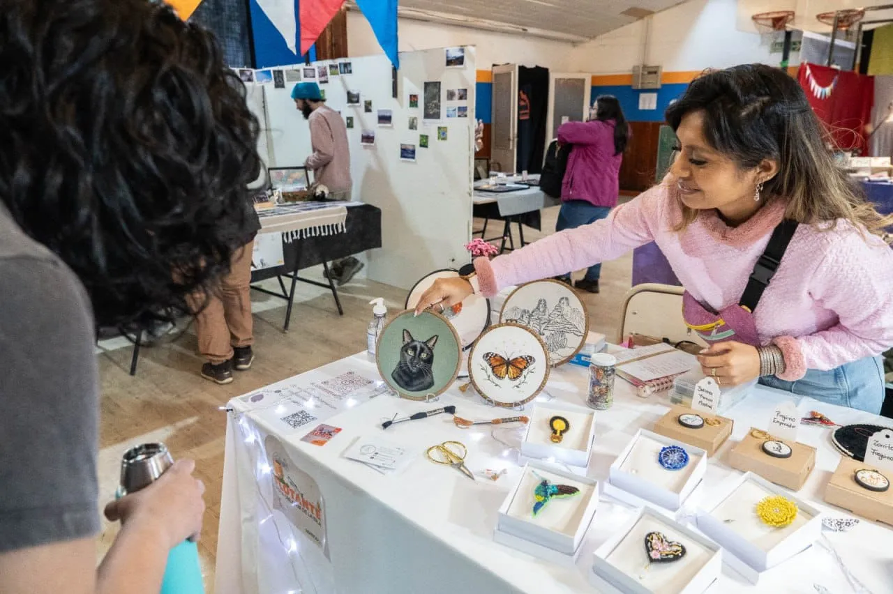 Se realizará una nueva Feria Creativa de la Isla “Flotante” en Ushuaia y Río Grande (2)