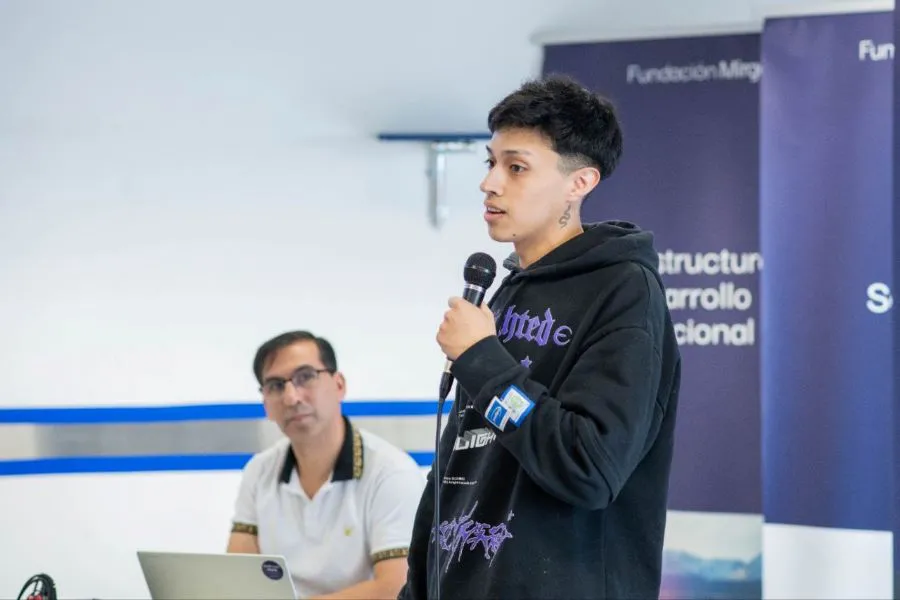 photo_5001273508646030112_y