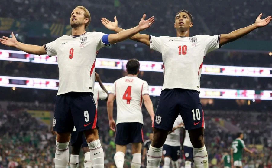 Inglaterra venció a México en el Azteca y se metió en cuartos de final