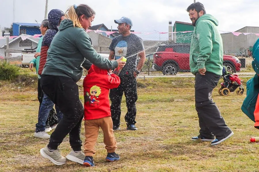 photo_5032846156832551095_y