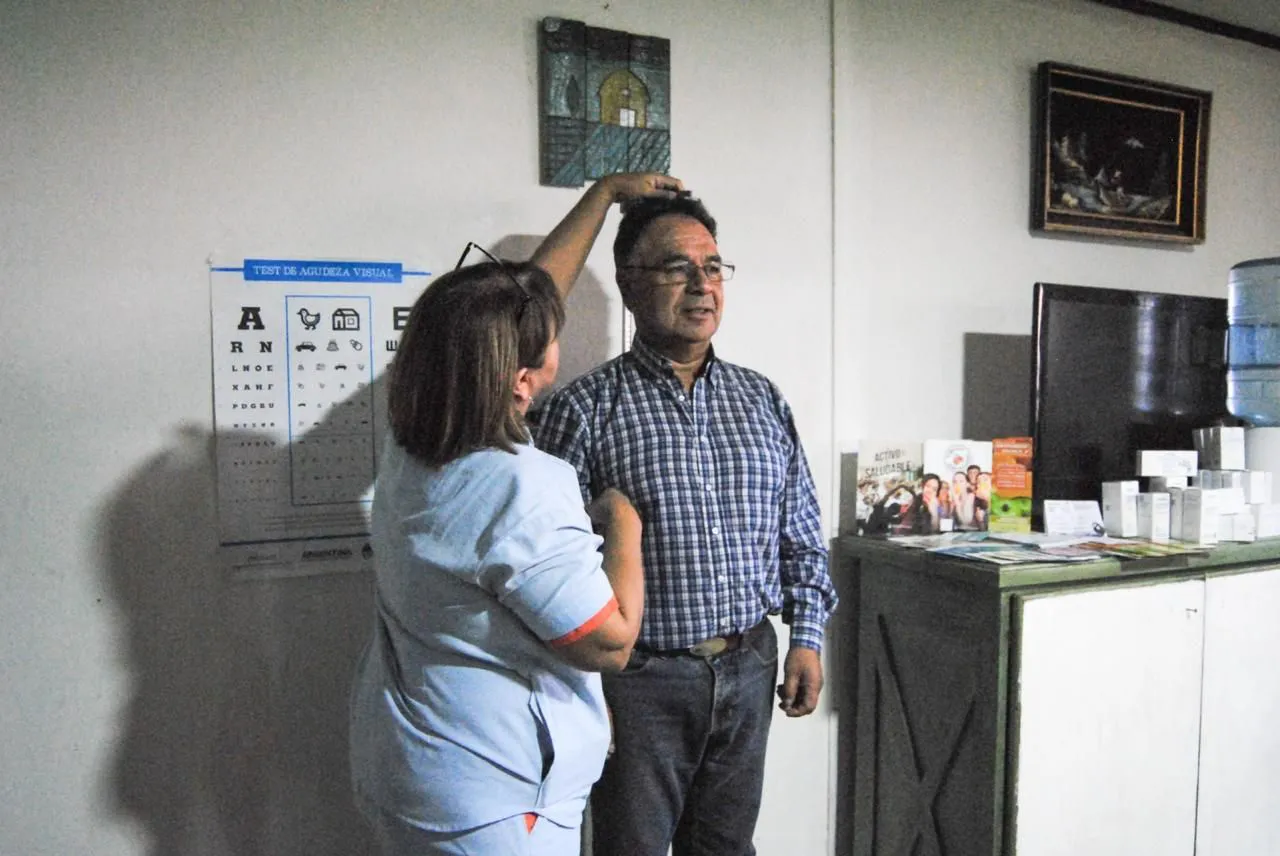 Asisten a trabajadores de la estancia María Behety en un operativo de Control Sanitario (6)