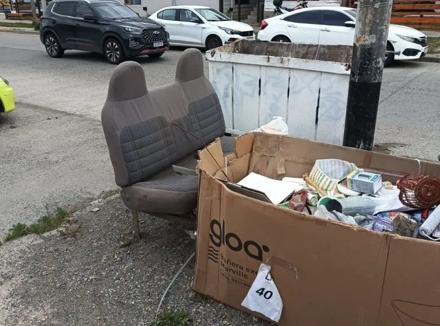 photo_5044240945590766437_y