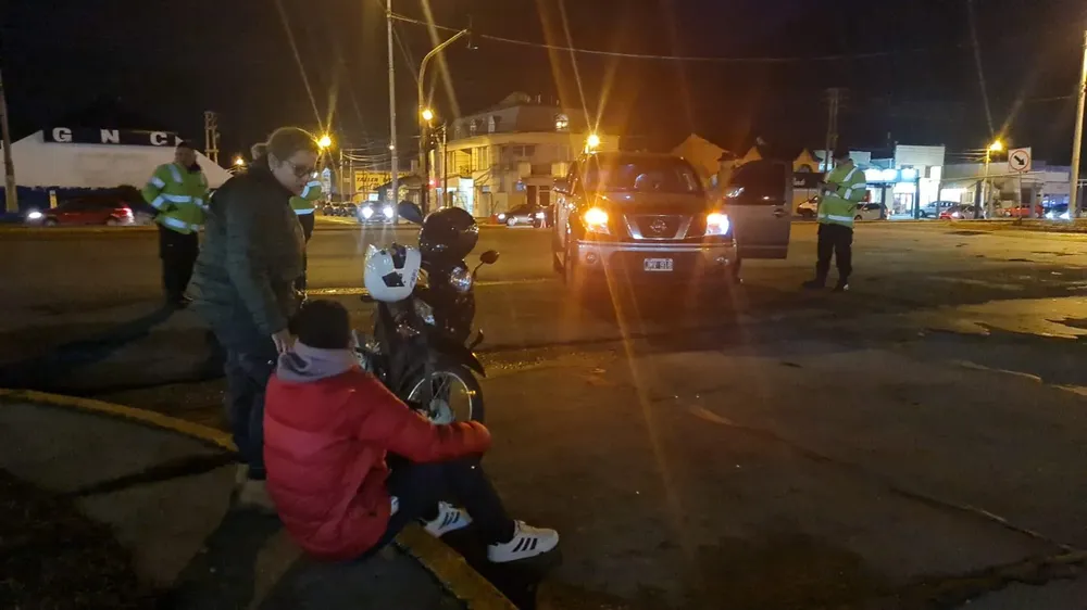 Colectivo de City Bus embistió una motocicleta dejando un menor herido (1)