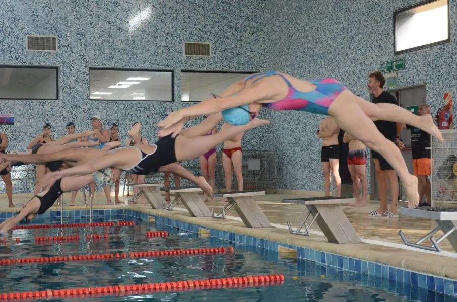 photo_4911674044101800653_y