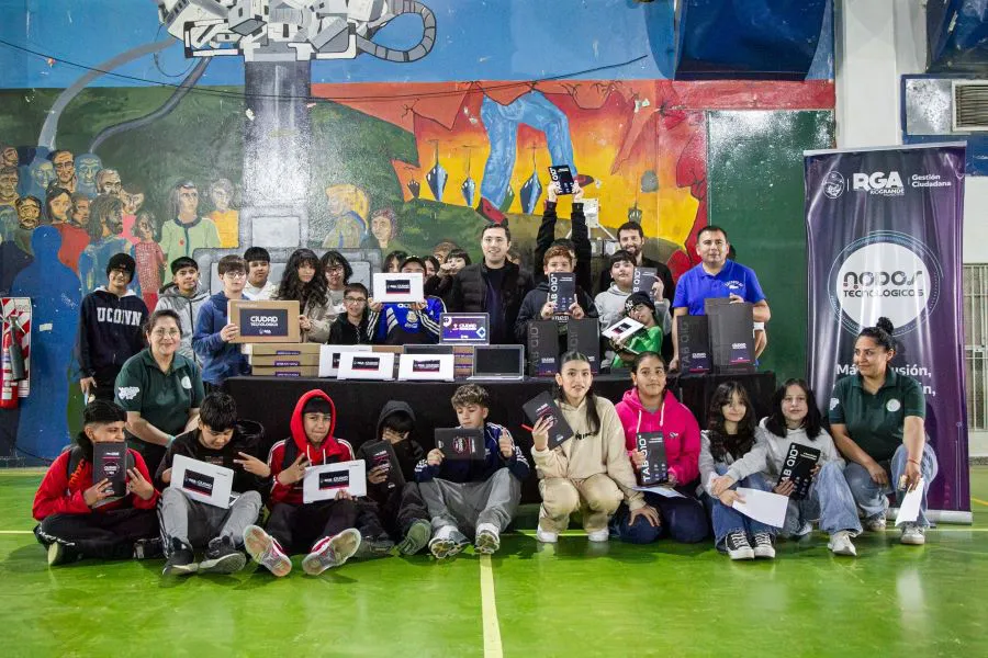 photo_4985575639398591897_w