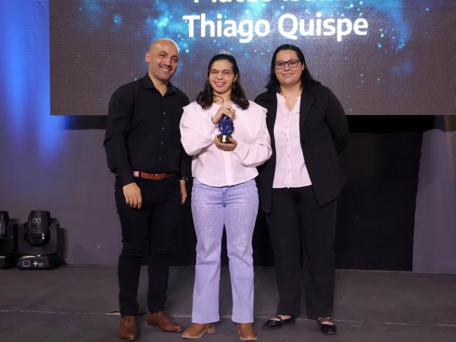 photo_5098141290506947699_y