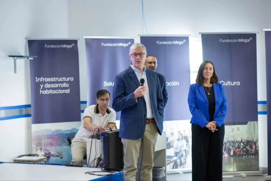 photo_5001273508646030115_y