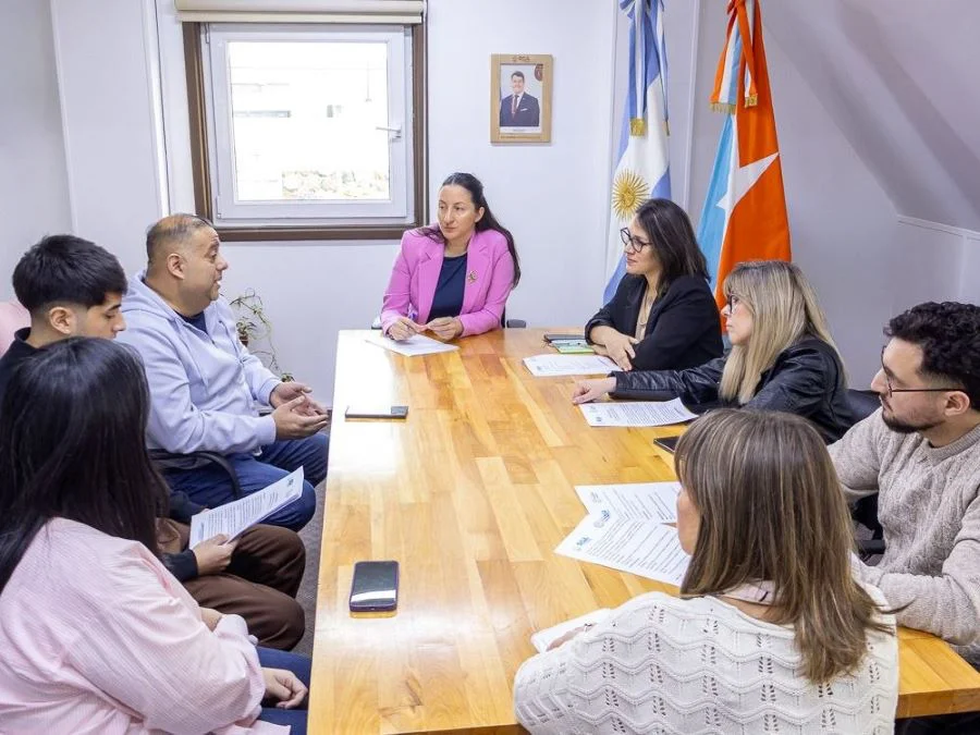 Impulsan en la ciudad de Río Grande el programa ‘Aprendo a tomar el cole’