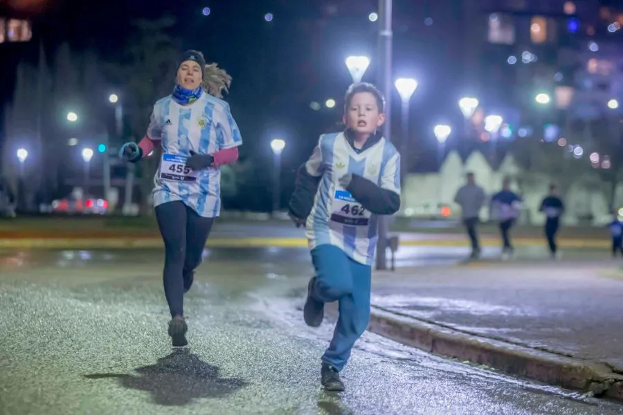 photo_5100760159696826677_y