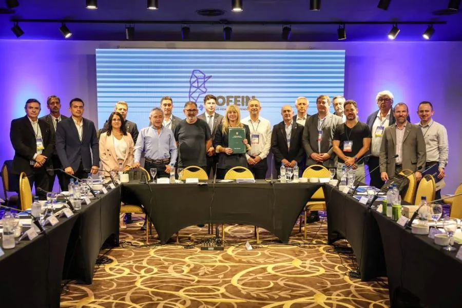 photo_4956438061571485106_y