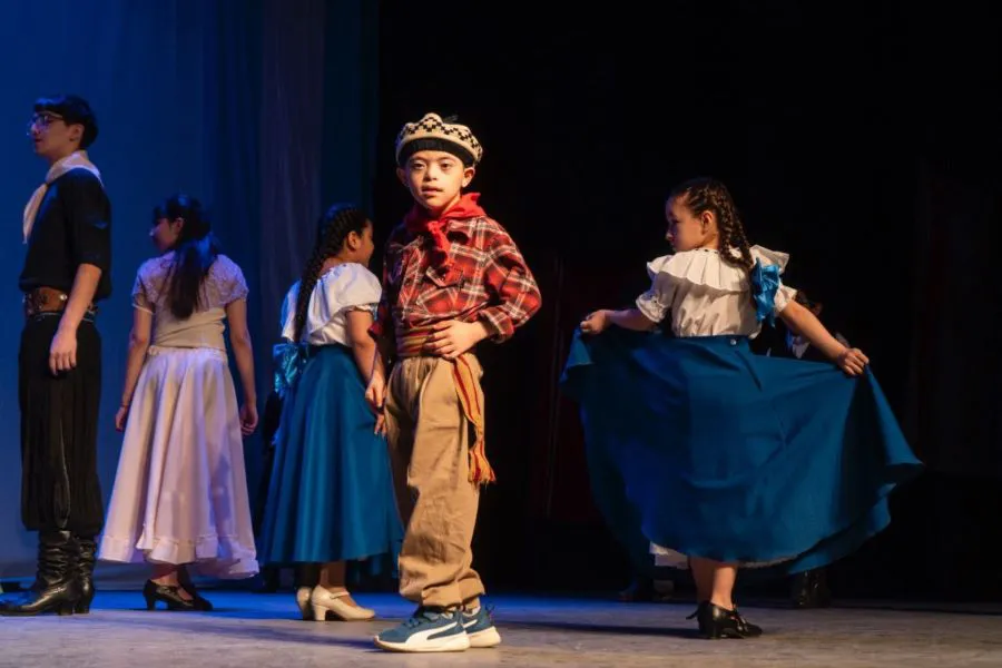 photo_4983234783438024188_y