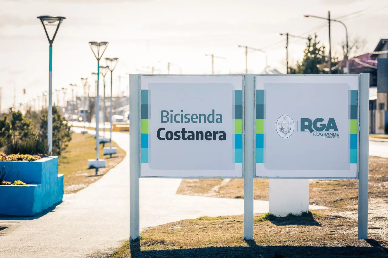 Comenzaron los trabajos de renovación sobre la bicisenda de la costanera (3)