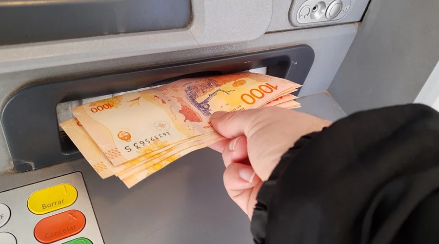 Trabajadores estatales cobrarán sus haberes el próximo martes