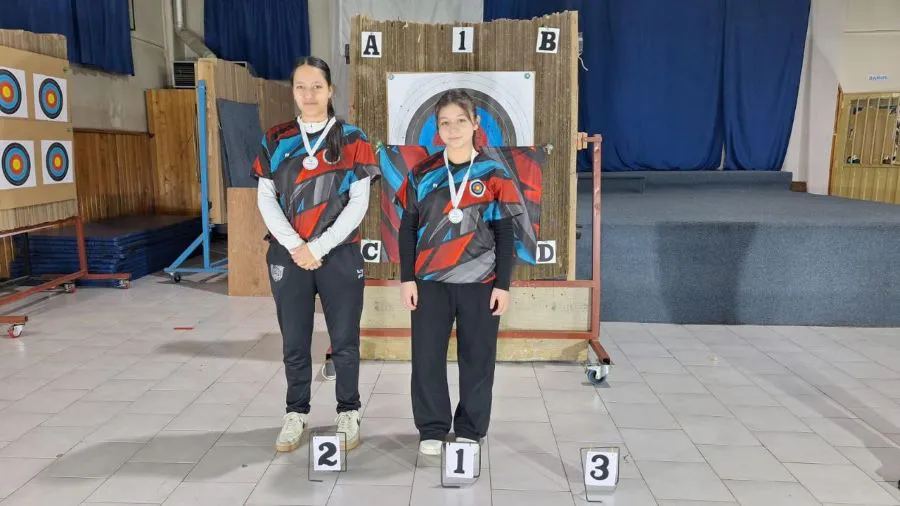 photo_5075748370407689050_y