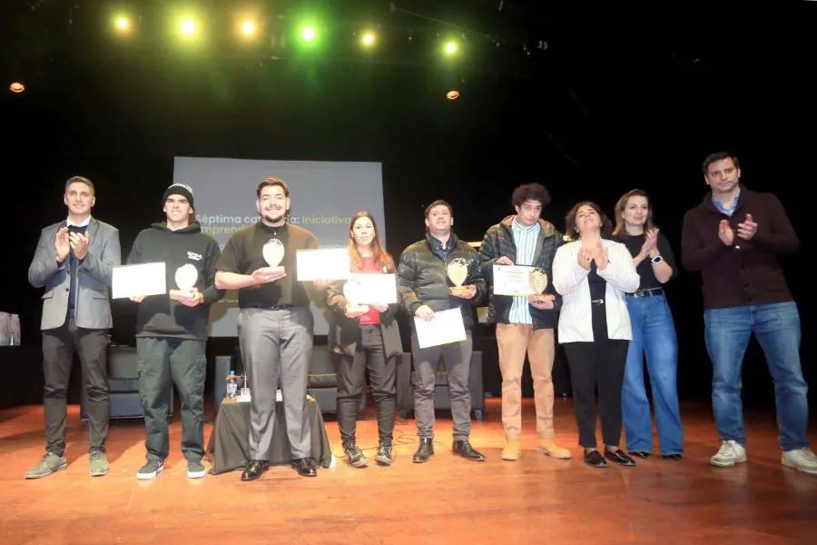 photo_5154555539907260138_y