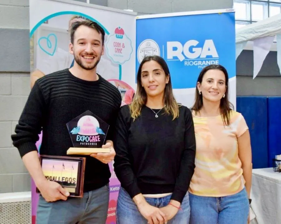 photo_5116390821292256495_y