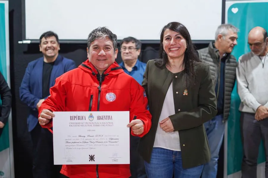 photo_5041936515244076683_y