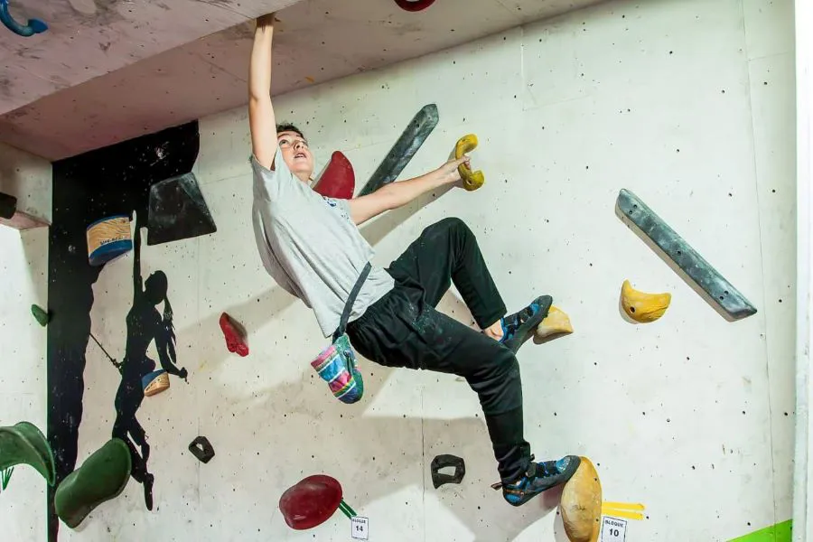 photo_5170385462215421554_y