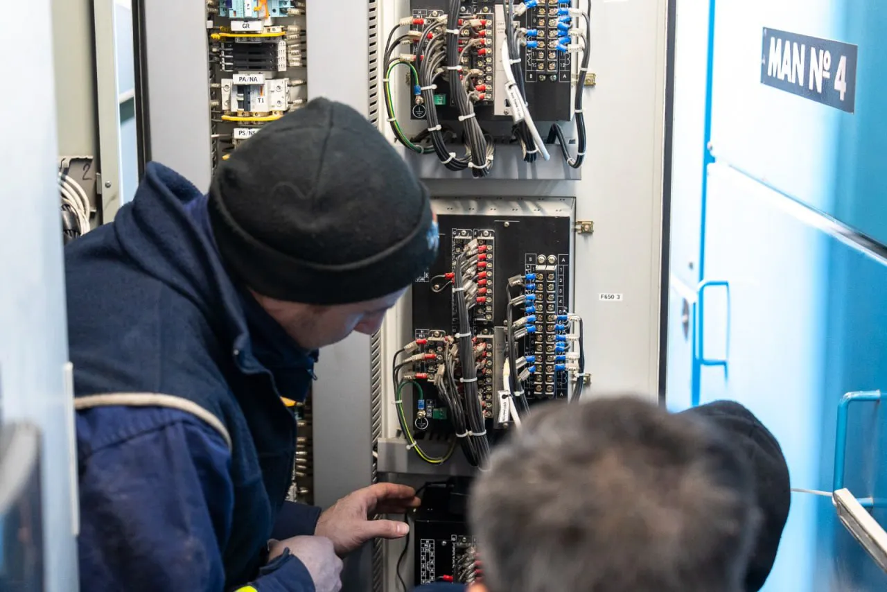 photo_5136698474639764884_y