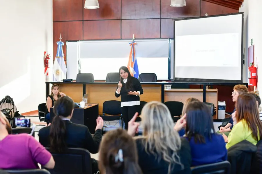 photo_5033178063315250827_y