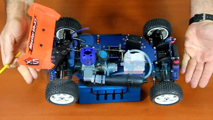 Modelos de robótica y autos a control remoto
