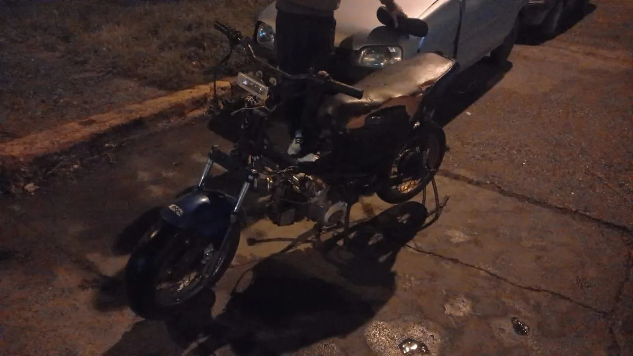 Colectivo de City Bus embistió una motocicleta dejando un menor herido (4)