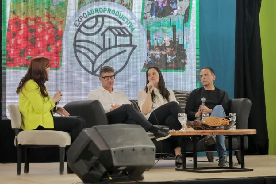 photo_4949761741072042816_y