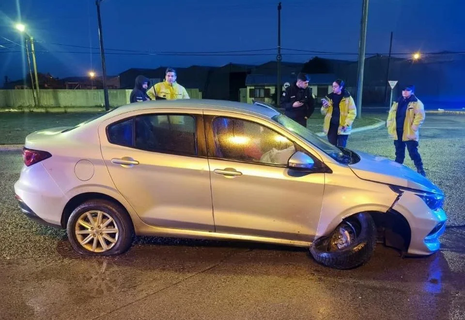 Conductor alcoholizado protagonizó un despiste sobre la rotonda del Aeropuerto