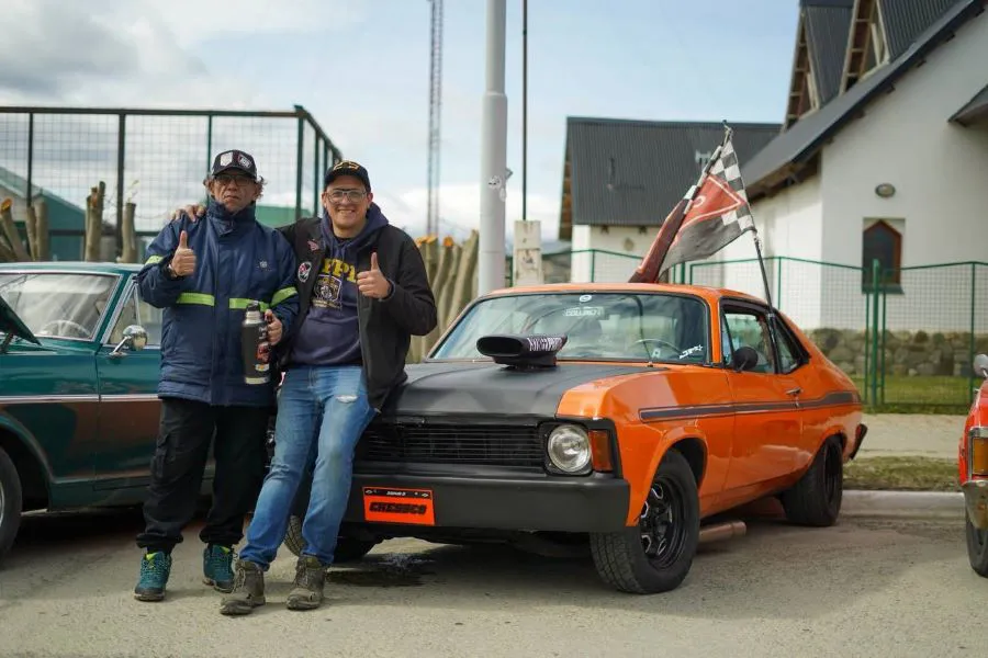 photo_5166092427658464053_y