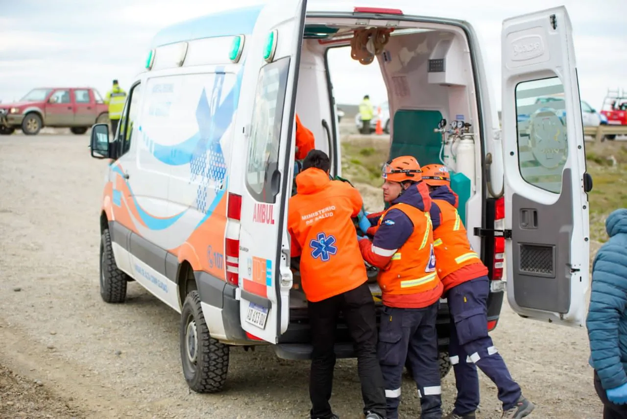 Se llevó adelante un simulacro de un violento accidente con heridos sobre la Ruta 3 (4)
