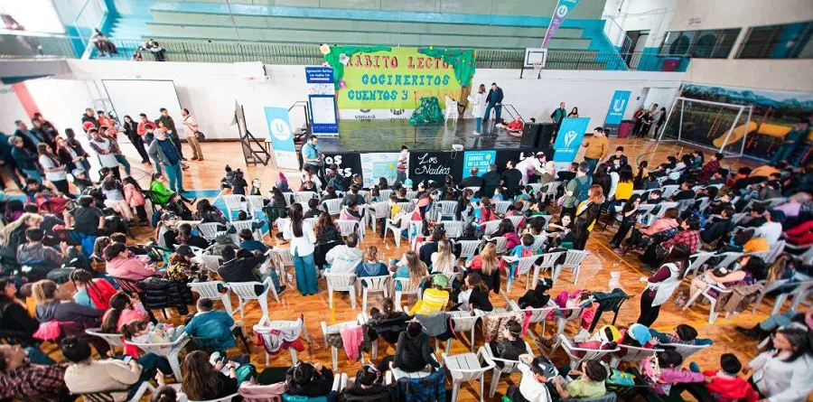 photo_5057651895069420889_y