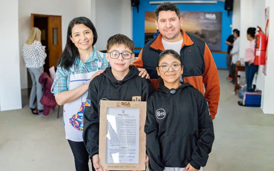 photo_5095919207571983186_y