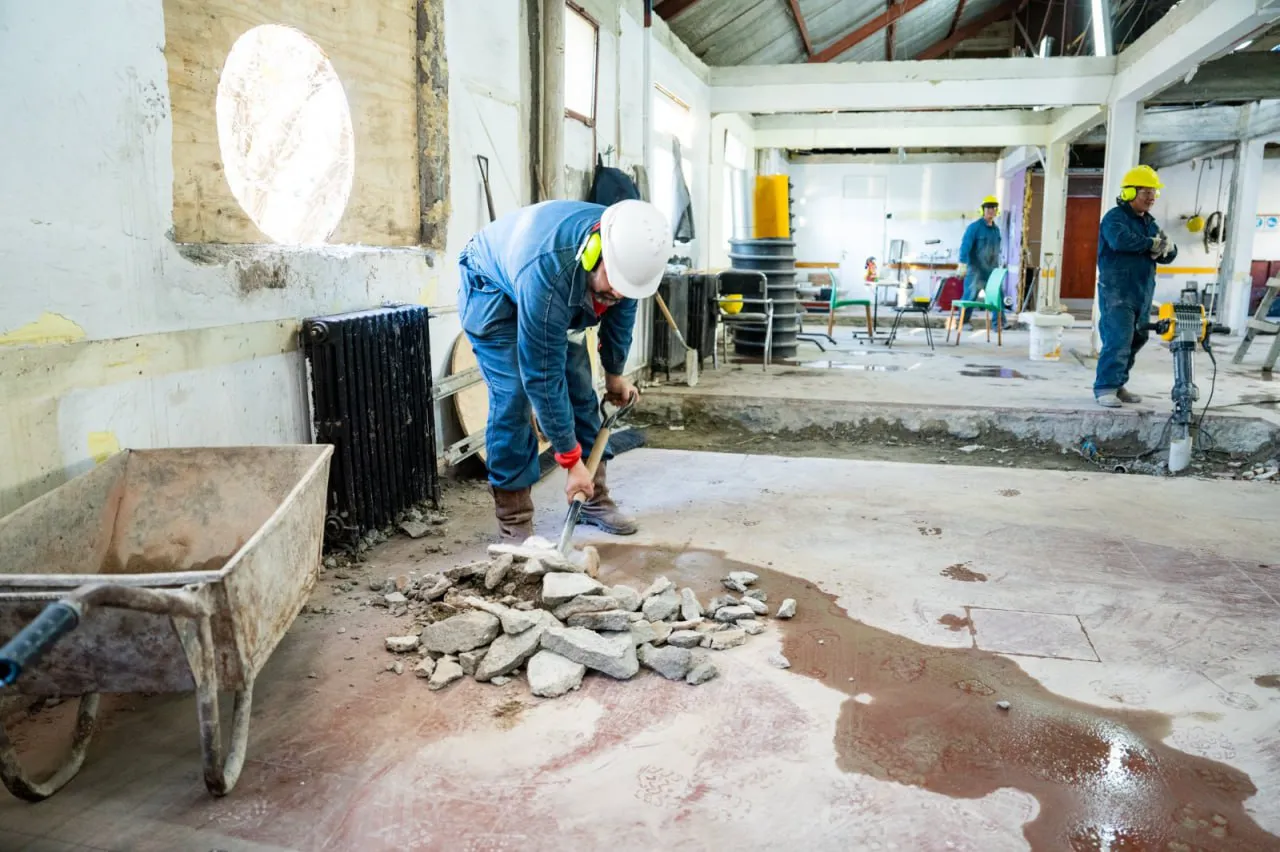 Avanza la obra de remodelación de Maternidad en el Hospital Regional Río Grande  (2)