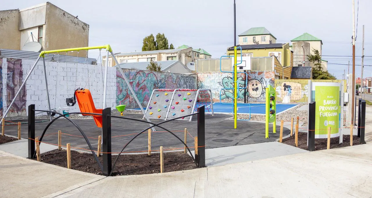 photo_5107591631598629244_y