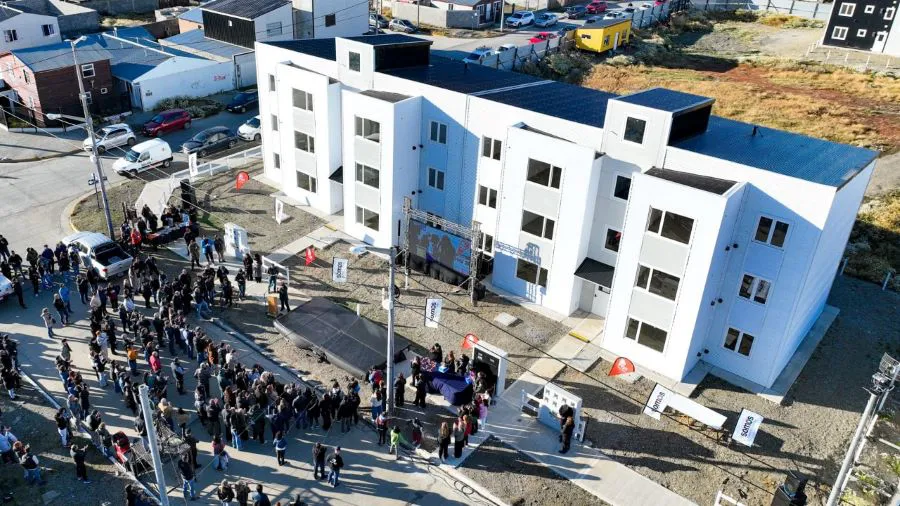 photo_5046565248743616028_y