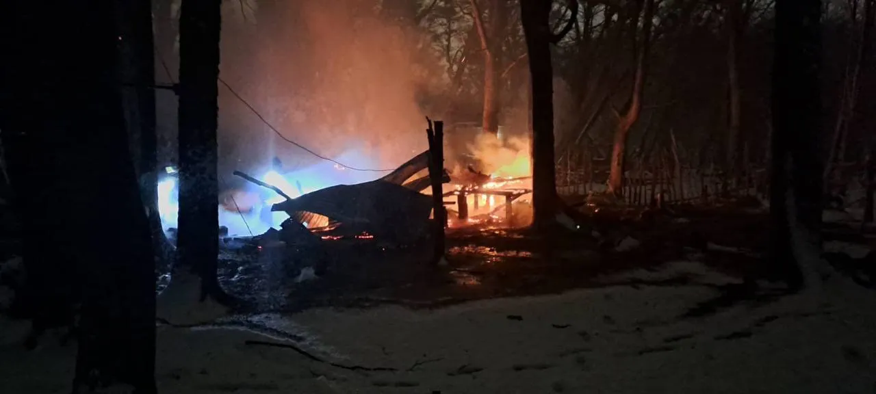 Una toalla se le cayó a un niño sobre un calefactor provocando un incendio en su casa (2)