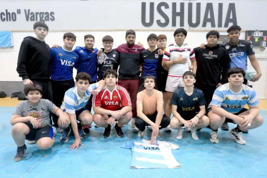 photo_5183899855985160639_y