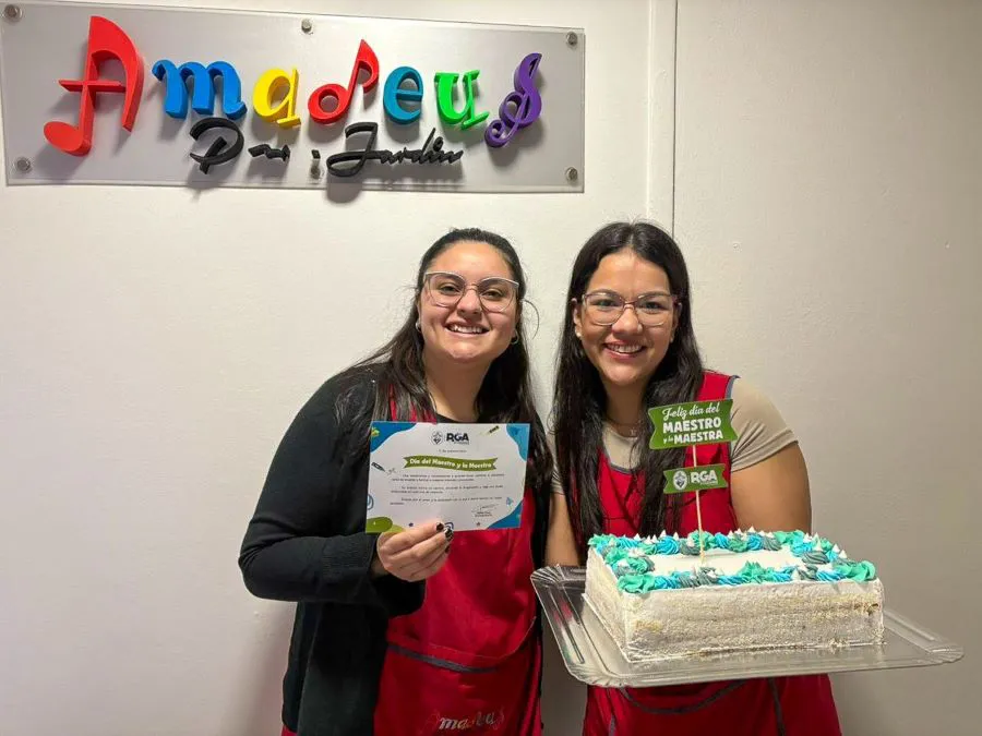 photo_5051076617966825159_w