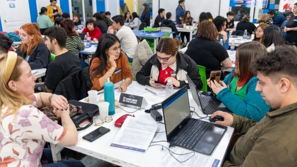 Invitan a las escuelas riograndenses a sumarte a la 3ª edición de la “Digital Hackthon”