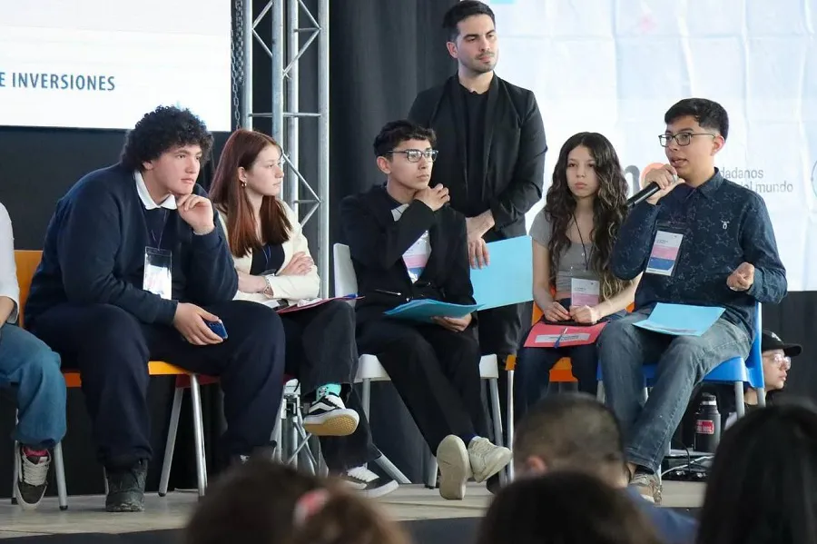 El Municipio acompañó el Congreso Provincial de Estudiantes en Tolhuin (1)