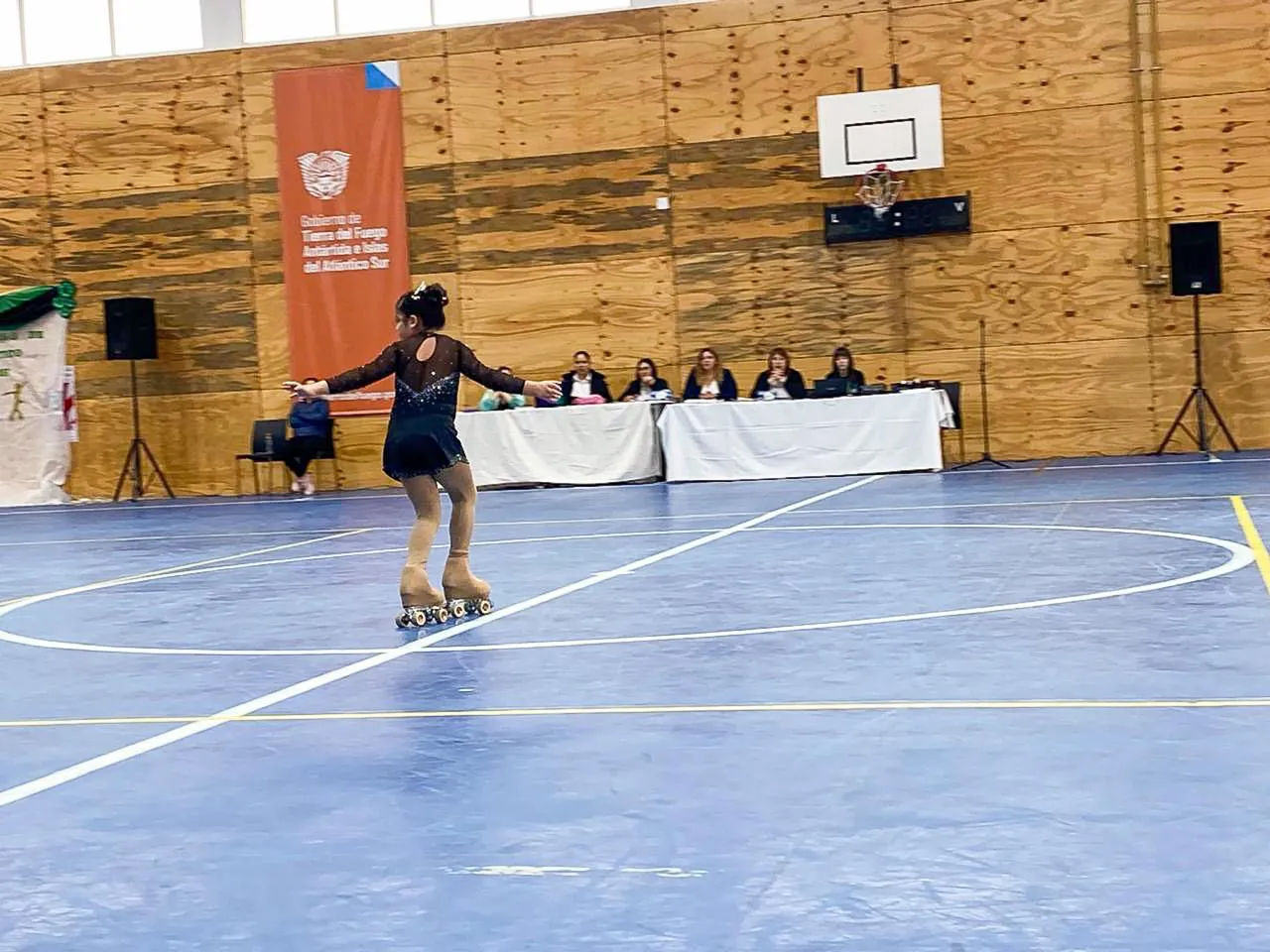 90 patinadoras participaron del tercer encuentro de Patinaje Artístico en Río Grande (2)