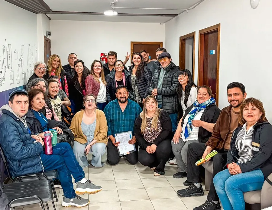 photo_5127673550054993801_y