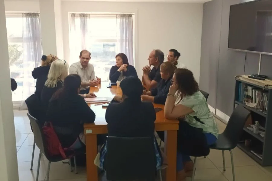 OSEF acordó agilizar pagos y trámites de acompañantes terapéuticos